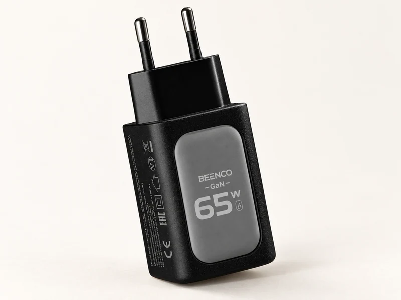 Быстрое зарядное устройство Beenco GaN 65W, 3 порта